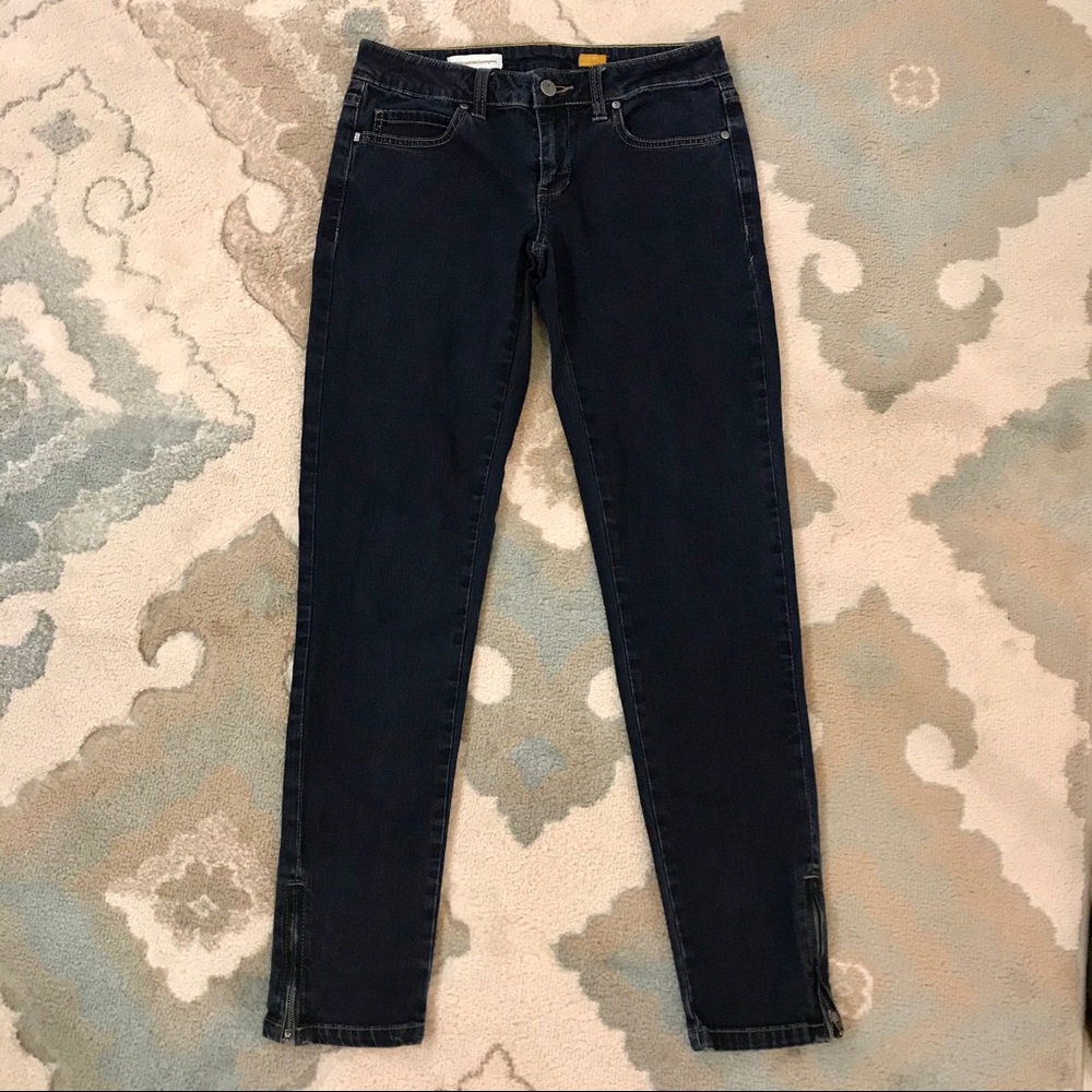 ✨EUC Pilcro & the Letterpress Ankle Zip Jeans